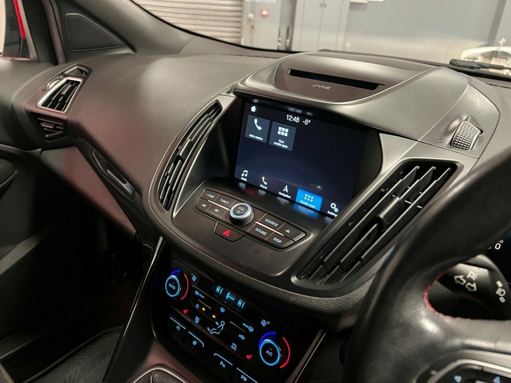 Ford Kuga Suv SR18LKC Red #5
