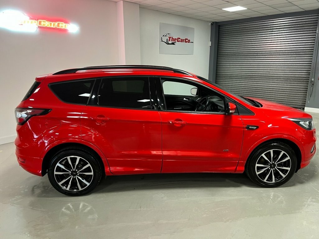 Ford Kuga Suv SR18LKC Red #2