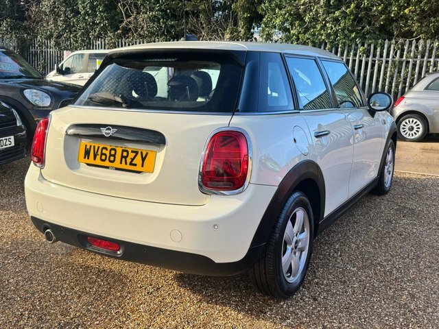 Mini Hatch 1.5 Cooper D Hatchback Euro 6 S WV68RZY White #2
