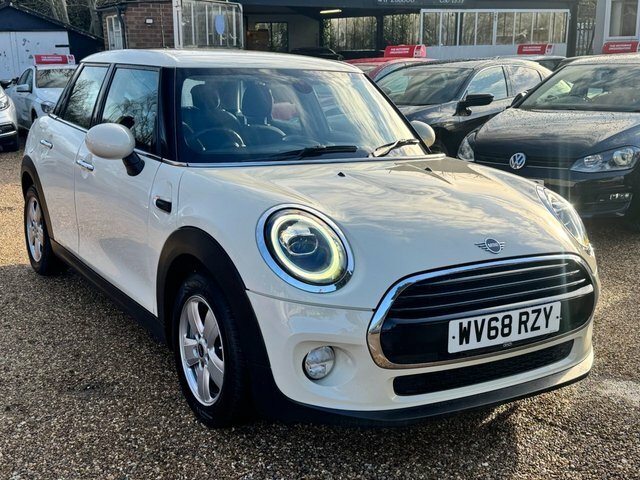Mini Hatch 1.5 Cooper D Hatchback Euro 6 S WV68RZY White #5
