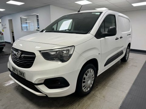 Vauxhall Combo 2020 70 1.5 DN70DNX White #6