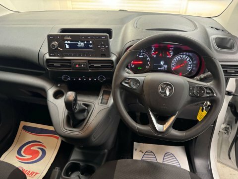Vauxhall Combo 2020 70 1.5 DN70DNX White #3