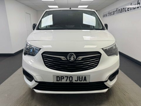 Vauxhall Combo 2020 70 1.5 DP70JUA White #2