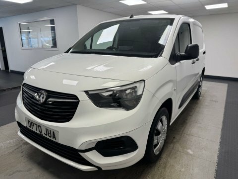 Vauxhall Combo 2020 70 1.5 DP70JUA White #5