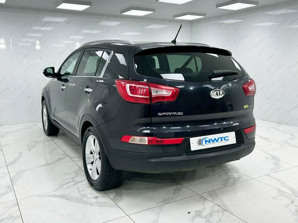 Kia Sportage 1.6L 2 Black #4