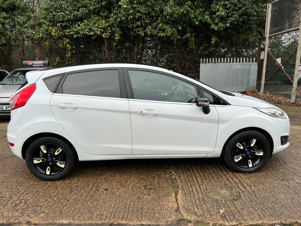 Ford Fiesta 1.0T Ecoboost Zetec White Edition Euro 6 Ss MX16YRW Blue #6