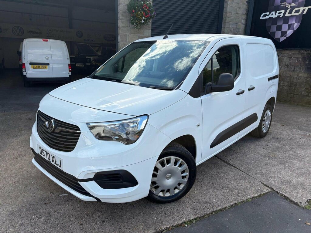 Vauxhall Combo Panel Van 1.6 Turbo D 2300 Sportive L1 H1 Euro 6 DS70XLJ White #5