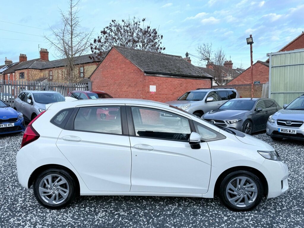 Honda Jazz 1.3 I-vtec Se Cvt Euro 6 Ss SA16PRD White #3