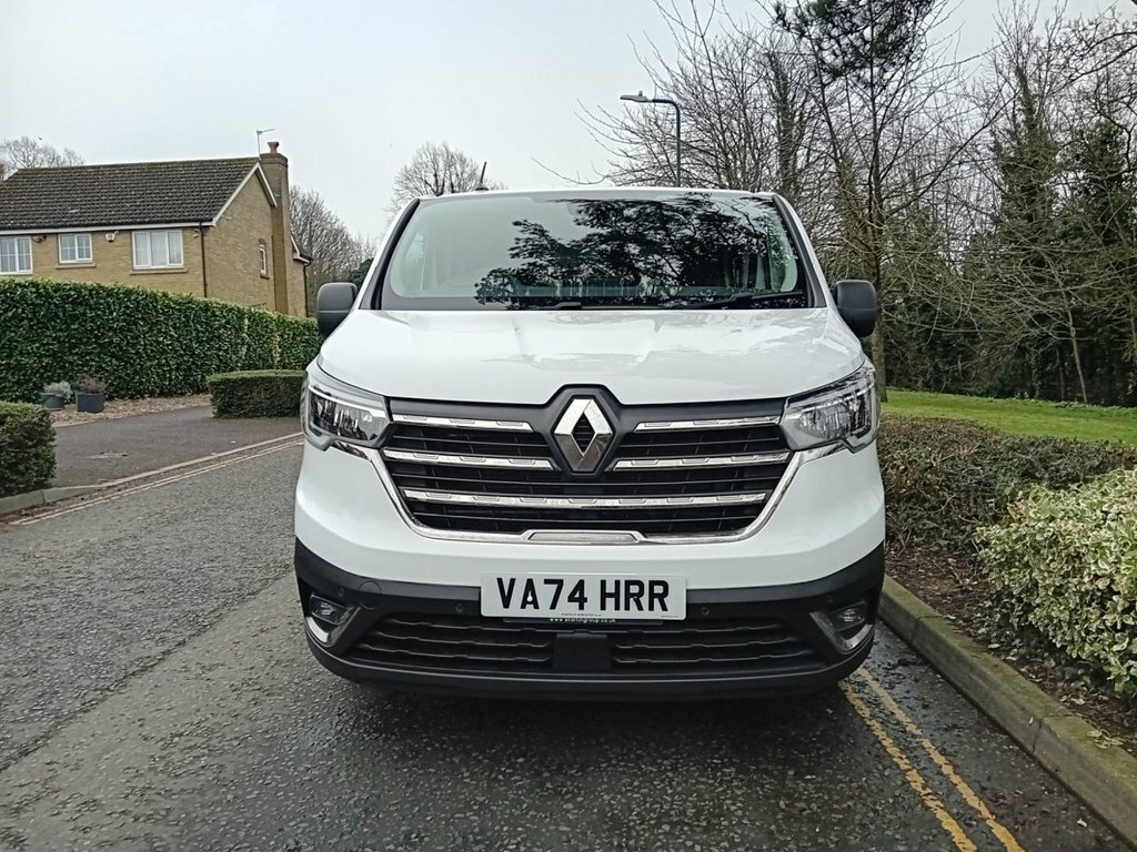 Renault Trafic 2L Advance VA74HRR White #6