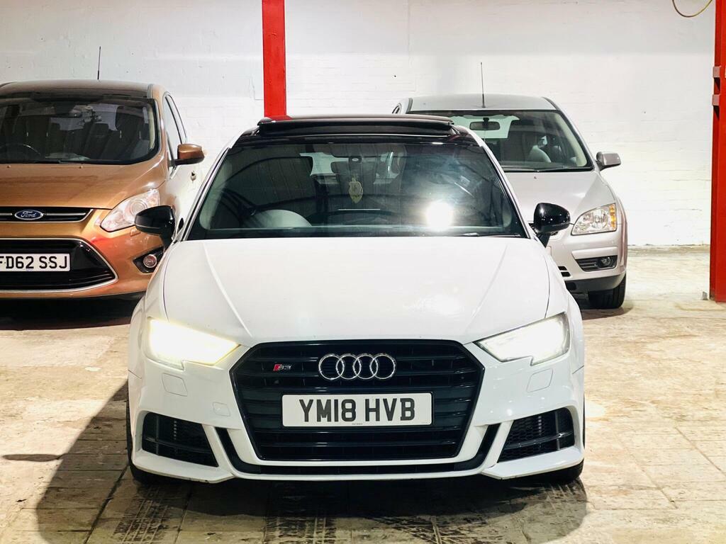 Audi S3 2.0 Tfsi Black Edition Sportback S Tronic Quattro YM18HVB White #2