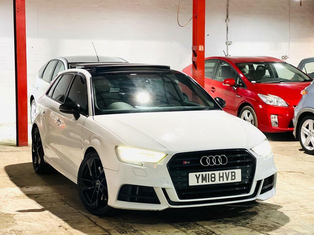 Audi S3 2.0 Tfsi Black Edition Sportback S Tronic Quattro YM18HVB White #3