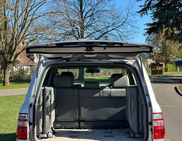 Toyota Land Cruiser Amazon 4.2 4.2 Amazon Td VX Silver #40