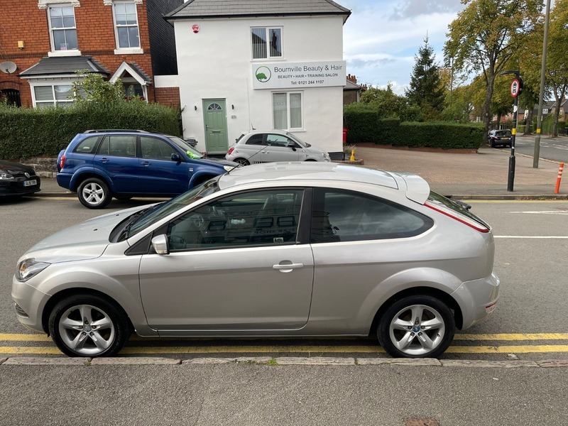 Ford Focus Zetec Silver #6