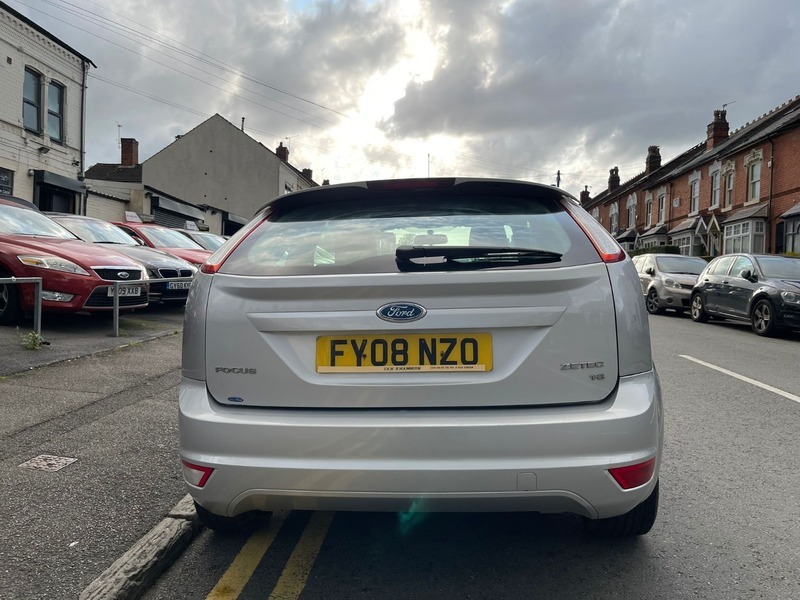 Ford Focus Zetec Silver #5
