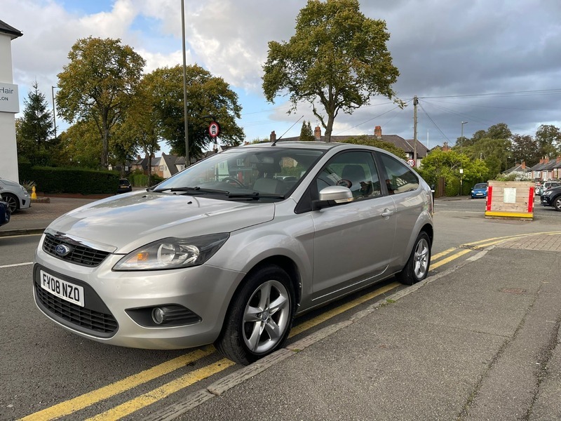 Ford Focus Zetec Silver #4