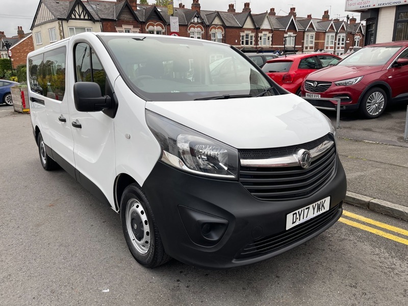 Vauxhall Vivaro L2h1 2900 Combi Cdti DY17YWK White #2