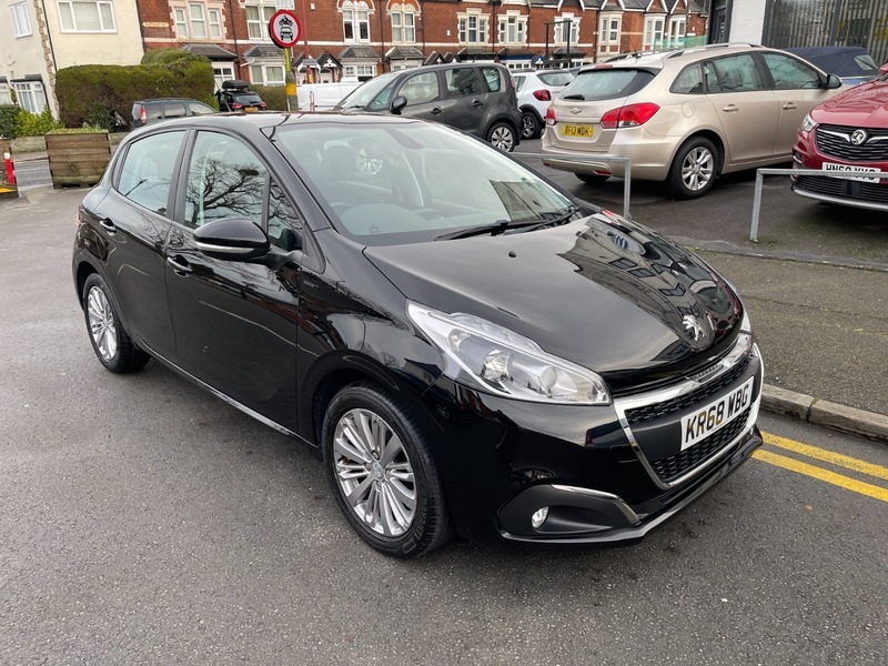 Peugeot 208 S S Signature KR68WBG Black #4