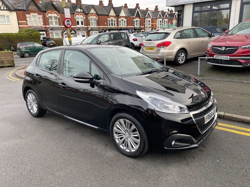 Peugeot 208 S S Signature KR68WBG Black #3