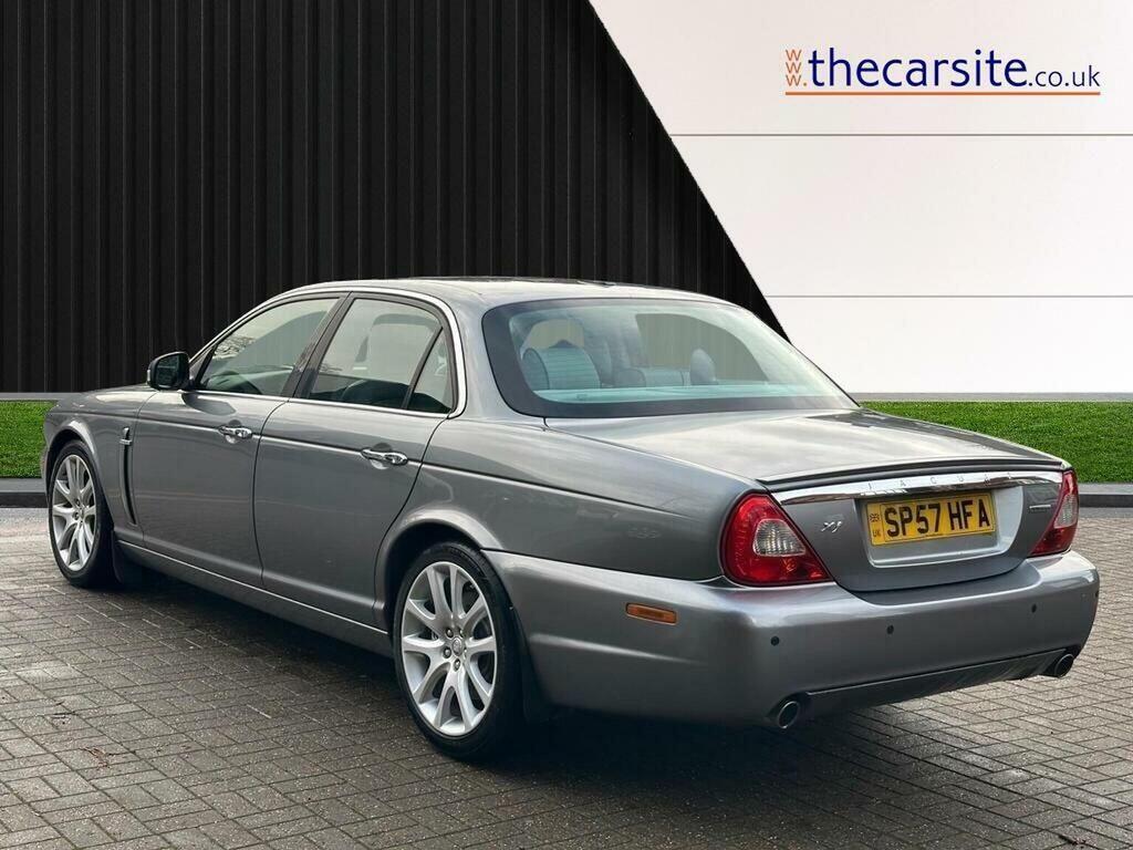 Jaguar XJ Saloon 3.0 V6 Sovereign 200757 Grey #2