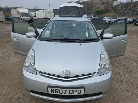 Toyota Prius 1.5 T3 Cvt WR07OPO Silver #5