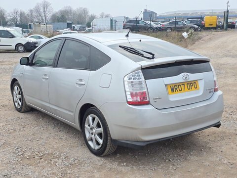 Toyota Prius 1.5 T3 Cvt WR07OPO Silver #4