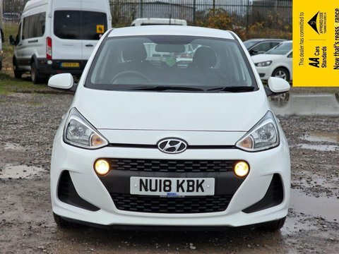 Hyundai I10 1.2 Se Hatchback NU18KBK White #2