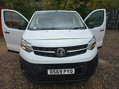 Vauxhall Vivaro 1.5 Turbo D DS69PYD White #6