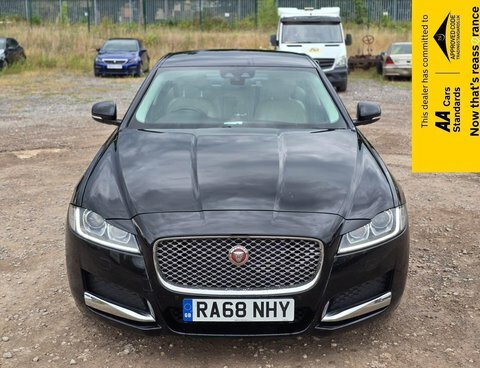 Jaguar XF 2.0D Portfolio Saloon RA68NHY Black #2