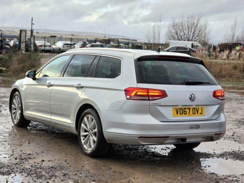 Volkswagen Passat 2.0 Tdi Se VO67OVJ Silver #4
