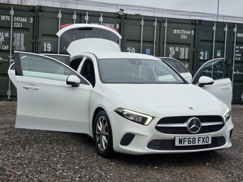 Mercedes-Benz A Class 1.5 A180d Sport WF68FXO White #6