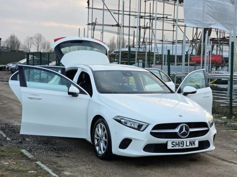 Mercedes-Benz A Class 1.5 A180d Sport SH19LNK White #5