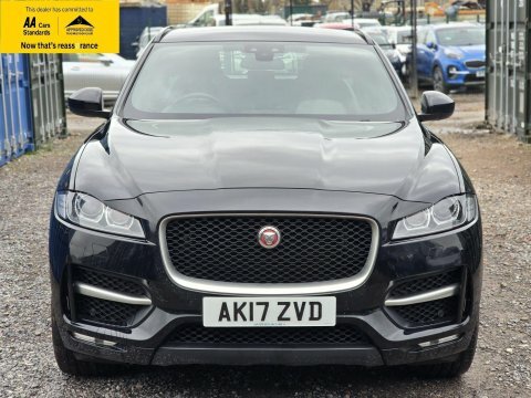 Jaguar F-Pace 2.0 D180 R-sport AK17ZVD Black #2