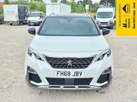 Peugeot 3008 1.5 Bluehdi Gt FH68JBV White #2