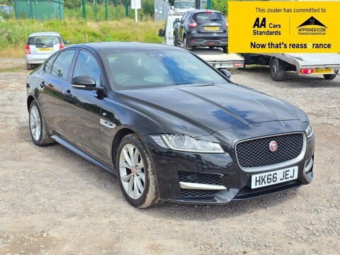 Jaguar XF 2.0D R-sport Saloon Black