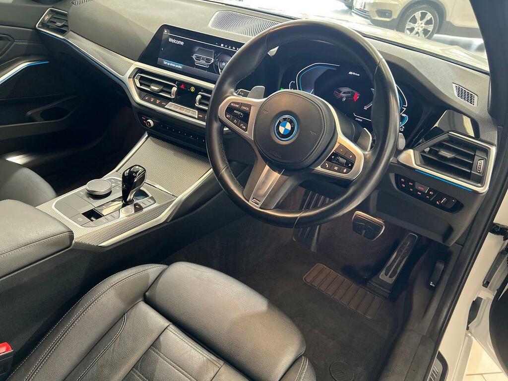 BMW 3 Series 330E M Sport Step CX71EHU White #3