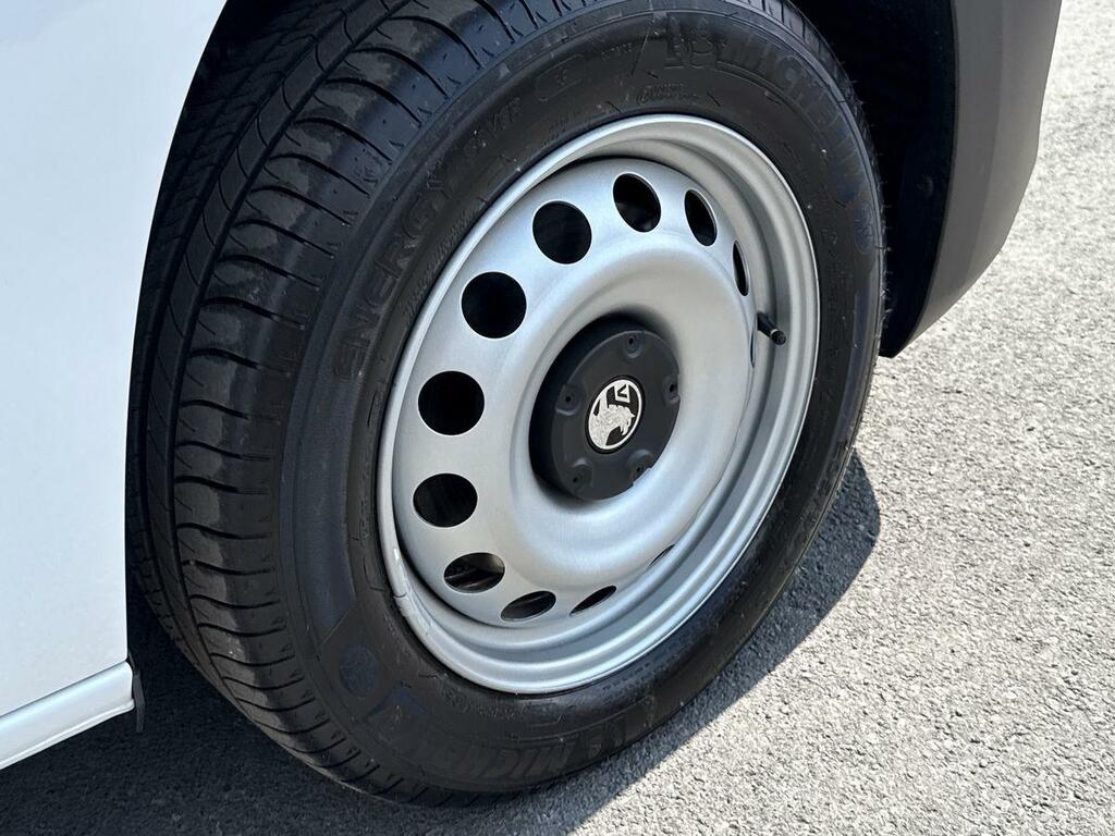 Vauxhall Combo 1.5 Turbo D 100Ps Prime H1 CV25XZC White #4