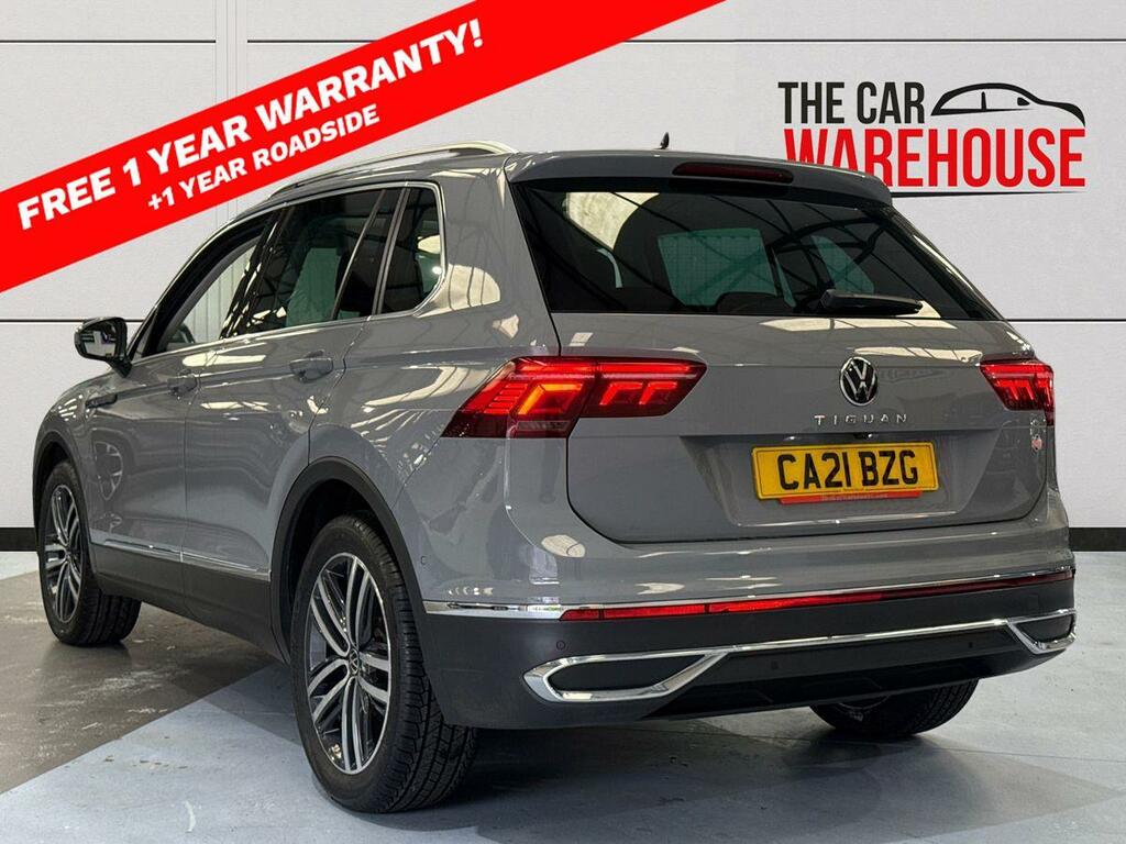 Volkswagen Tiguan 2.0 Tdi Bluemotion Tech Match Black #2