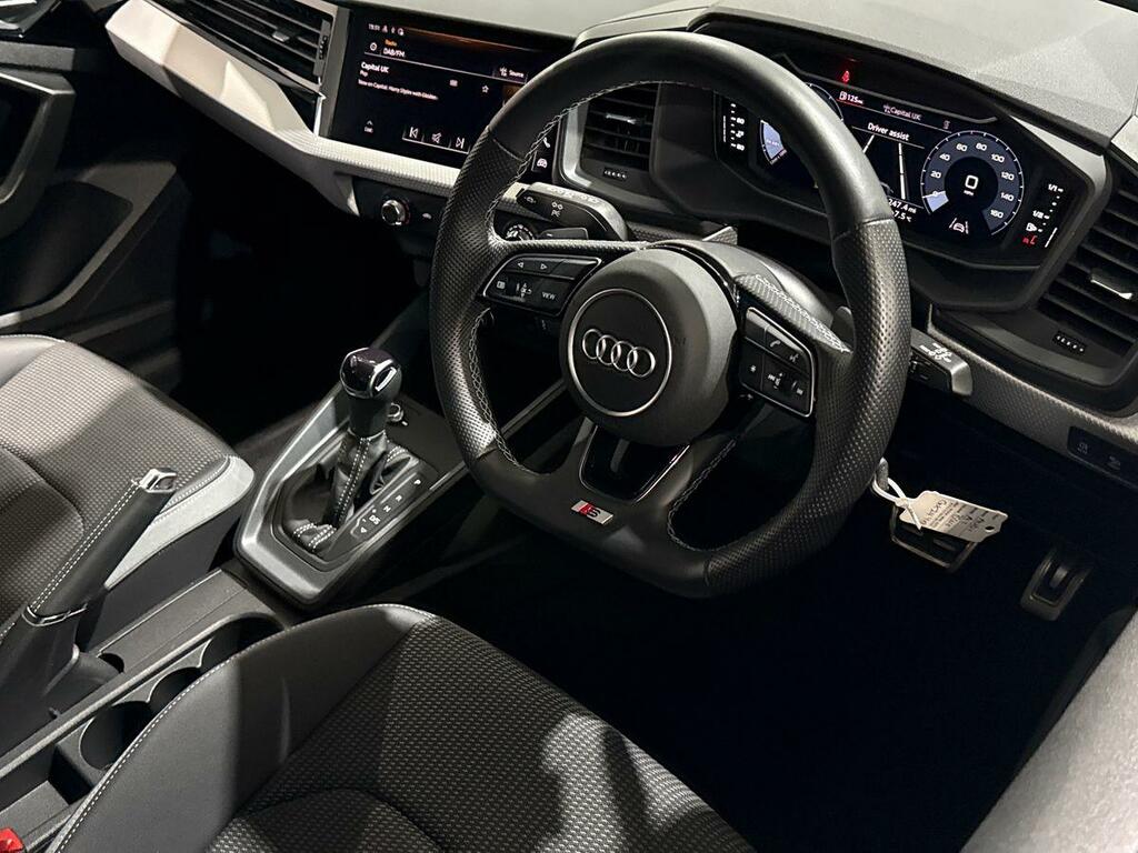 Audi A1 30 Tfsi 110 Black Edition S Tronic GX24YEL Blue #3