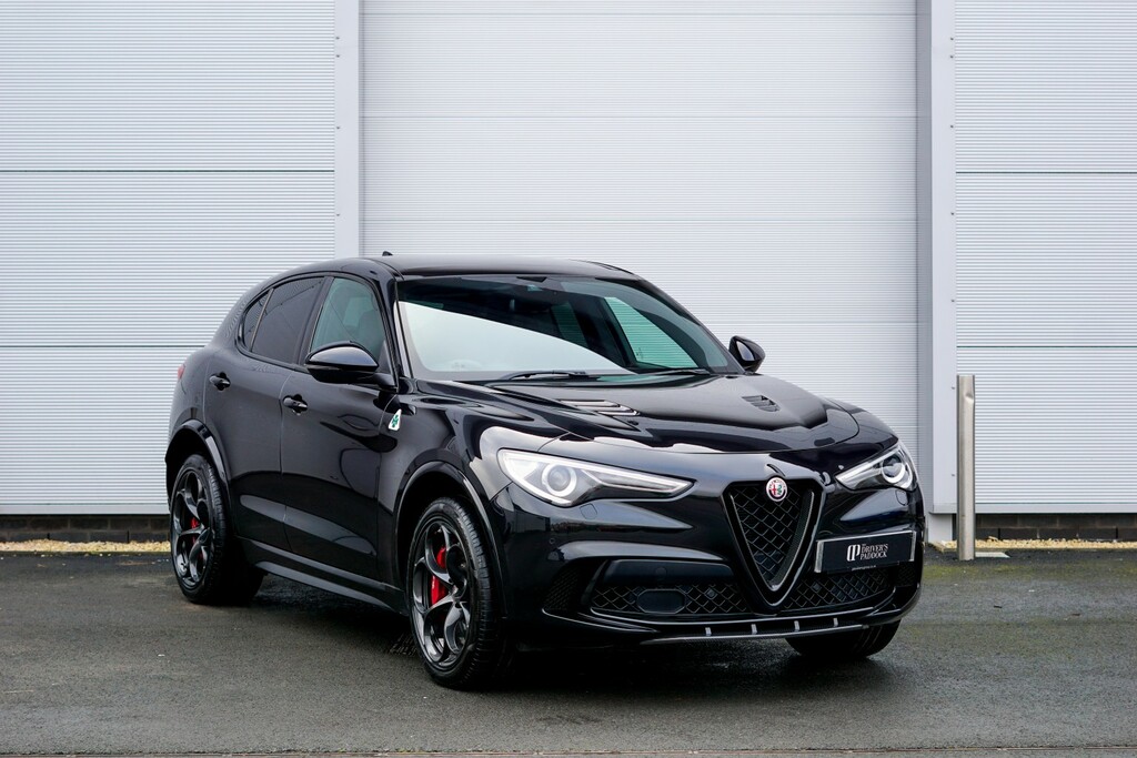 Alfa Romeo Stelvio 2.9 630 2.9 V6 Bi-turbo 510Hp Quadrifoglio Black