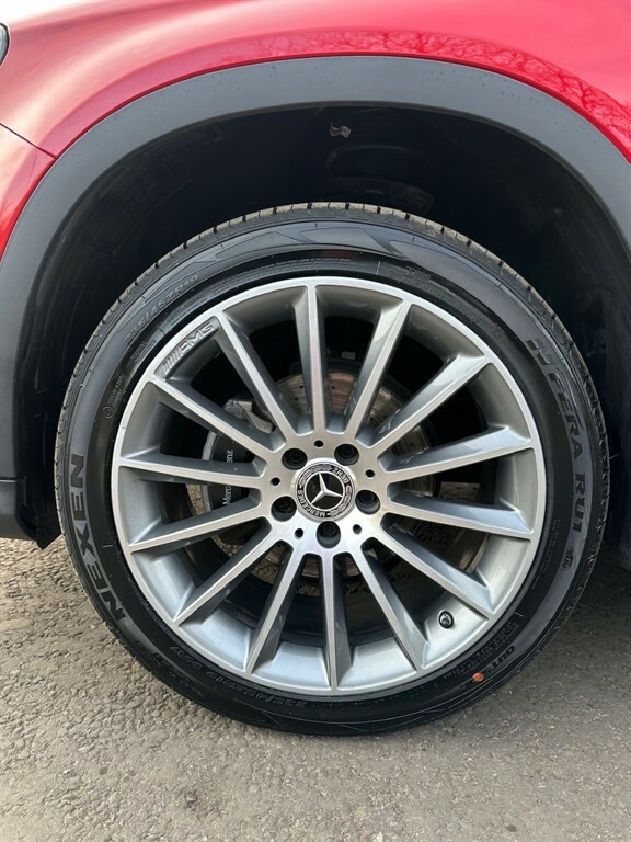 Mercedes-Benz GLA Class Gla 180 Line Edition AF69VXK Red #3