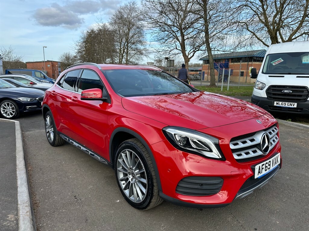 Mercedes-Benz GLA Class Gla 180 Line Edition AF69VXK Red #5