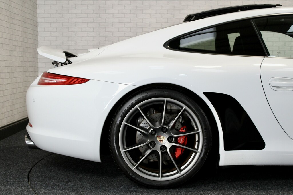 Porsche 911 Coupe 3.8 991 Carrera S White #4