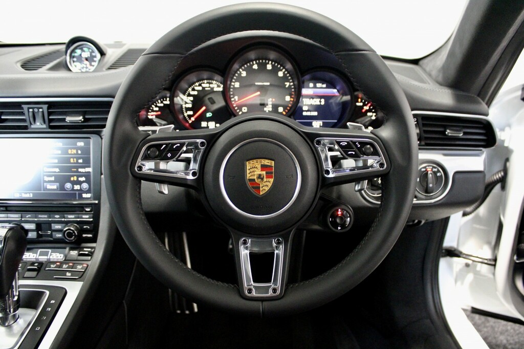 Porsche 911 Coupe 3.8 991 Carrera S White #3