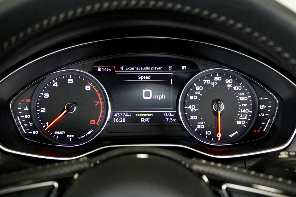 Audi A5 Convertible 2.0 Tfsi 40 S Line DW19YVF White #4