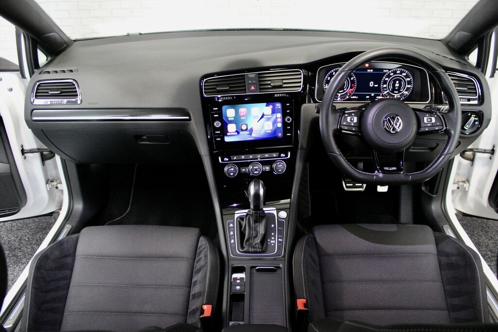 Volkswagen Golf Estate 2.0 Tsi R VK70SXR White #2