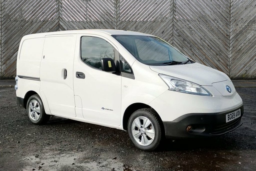 Nissan e-NV200 Tekna Panel Van 40 Kwh Swb Quic White
