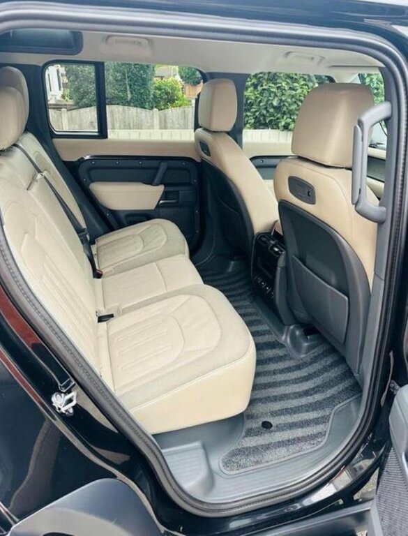 Land Rover Defender 2.0 S 198 Bhp Black #5