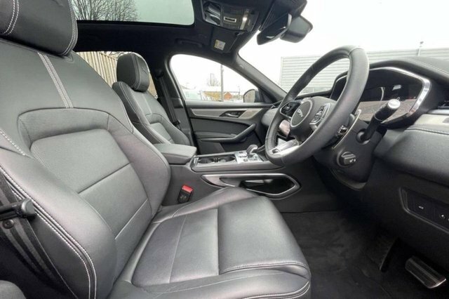 Jaguar F-Pace 2.0 R-dynamic Se Black 202 Bhp Black #4
