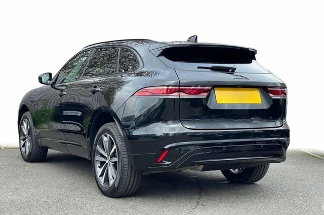 Jaguar F-Pace 2.0 R-dynamic Se Black 202 Bhp Black #2
