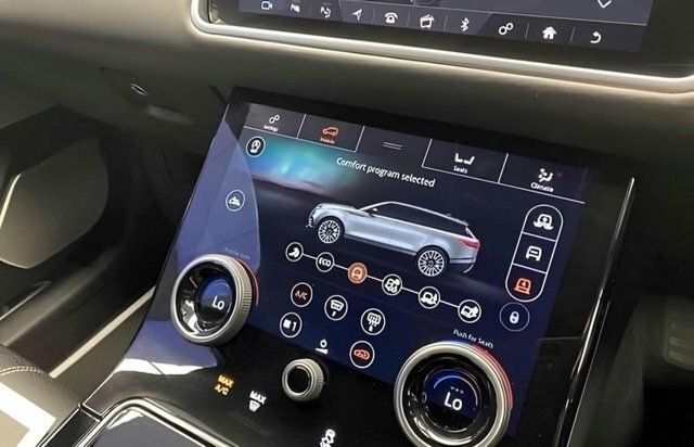 Land Rover Range Rover Velar 3.0 R-dynamic Hse 296 Bhp Black #4
